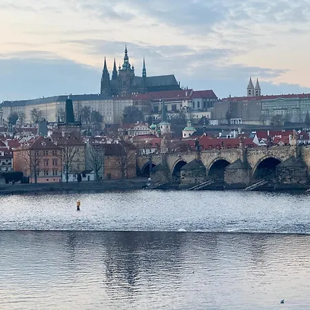 Charles Bridge Apartment Prague